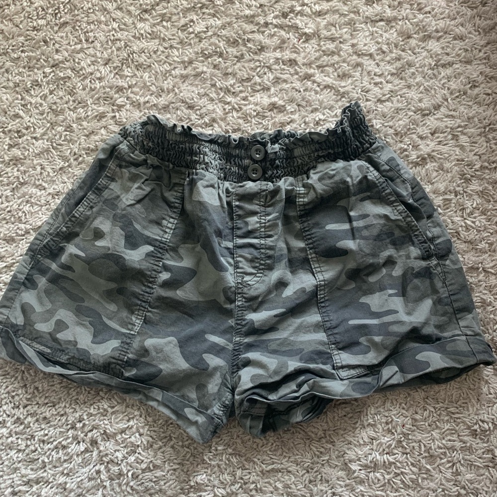 high waisted paperbag camo shorts